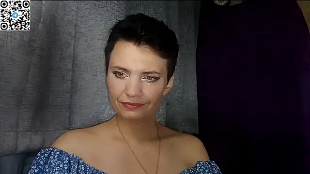 Snapshot of HotMamaQueen234 chatting on May 2026 09:11:02 PM HotMamaQueen234 online show from May 2026 09:11:02 PM