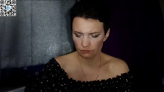 Snapshot of HotMamaQueen234 chatting on June 2026 07:25:01 PM HotMamaQueen234 online show from June 2026 07:25:01 PM