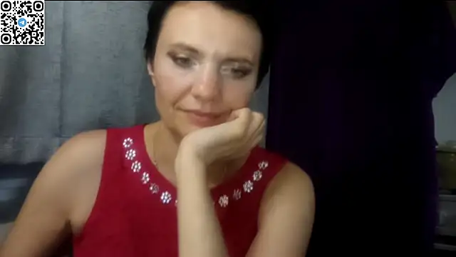 Snapshot of HotMamaQueen234 chatting on June 2026 11:25:01 PM HotMamaQueen234 online show from June 2026 11:25:01 PM