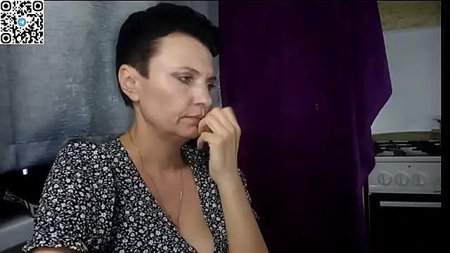 HotMamaQueen234 online show from June 2026 11:53:02 PM