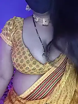 Snapshot of Miss_roohi chatting on June 2026 05:56:02 AM Miss roohi online show from June 2026 05:56:02 AM