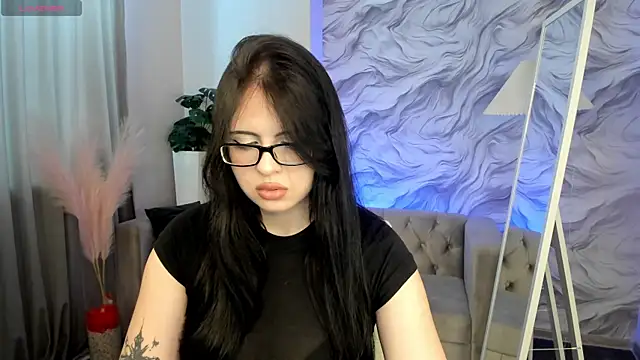 Snapshot of Kisa_Blaze chatting on April 2026 10:46:01 AM Kisa Blaze online show from April 2026 10:46:01 AM