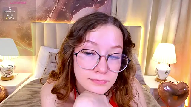 AmelieViolet online show from July 2026 10:40:02 AM