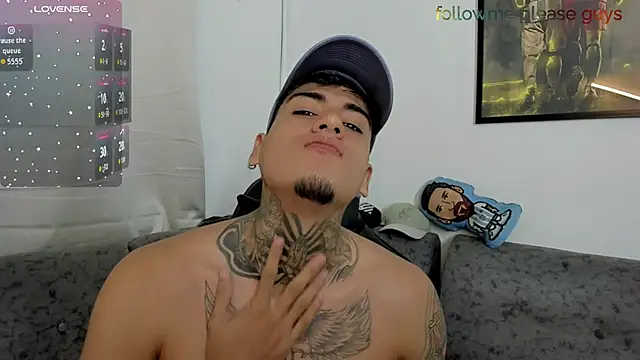 Snapshot of sweetlatinoboy chatting on June 2026 11:05:01 PM sweetlatinoboy online show from June 2026 11:05:01 PM