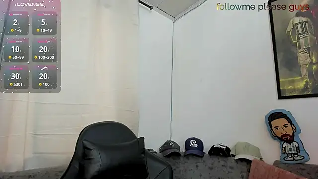 Snapshot of sweetlatinoboy chatting on June 2026 12:37:01 PM sweetlatinoboy online show from June 2026 12:37:01 PM
