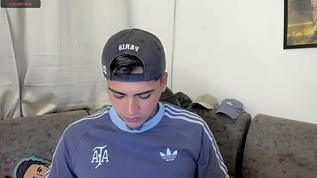 sweetlatinoboy online show from August 2026 10:07:01 AM