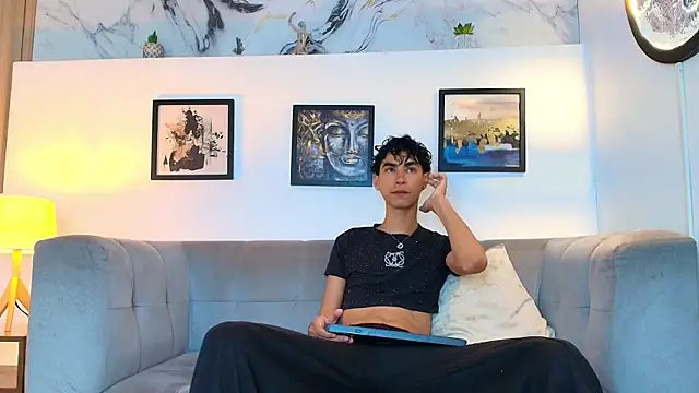 NAUGHTY BOYS1 online show from May 2026 07:12:01 PM