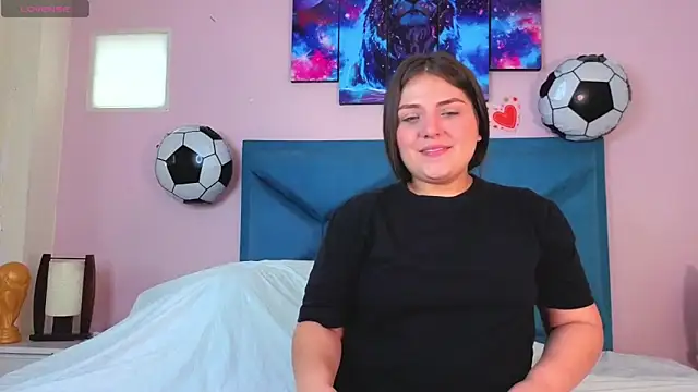 EmiilyStonee online show from July 2026 01:45:02 PM