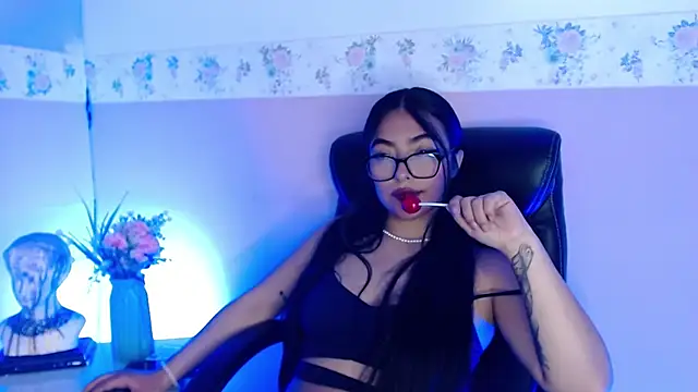 Laurent Brm online show from April 2026 03:02:01 AM