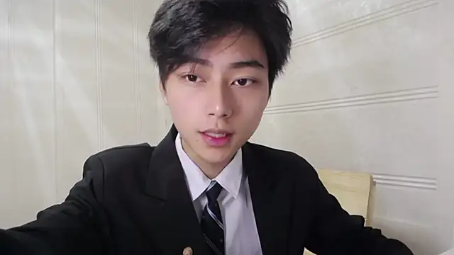 XX-XIUXIU online show from May 2026 12:45:02 PM