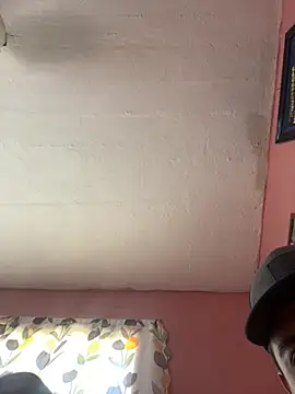 Snapshot of Yiyinhot chatting on March 2026 06:24:01 PM Yiyinhot online show from March 2026 06:24:01 PM