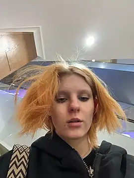 NinaParri online show from April 2026 03:20:02 AM