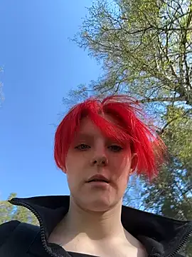 NinaParri online show from May 2026 02:06:02 AM