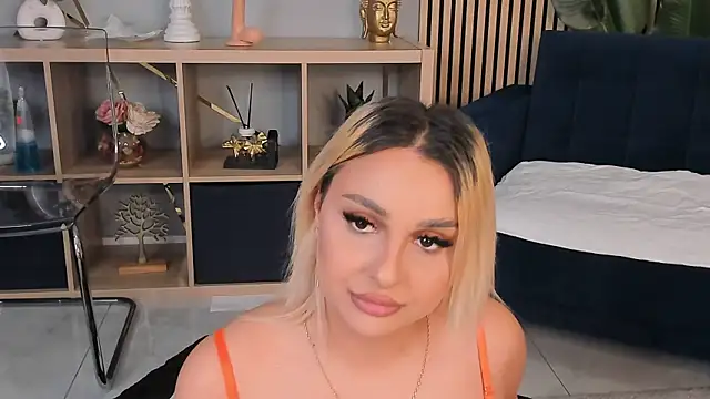 CurvyyVanessa online show from May 2026 03:45:02 AM