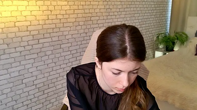 LiuYani online show from May 2026 01:38:02 PM