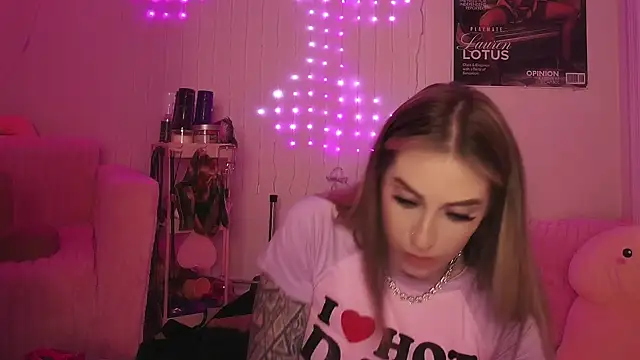 laurenlotus online show from July 2026 01:04:01 AM