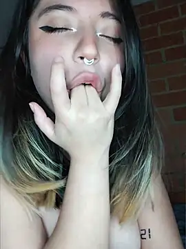 Petite CherryX online show from May 2026 02:19:01 AM