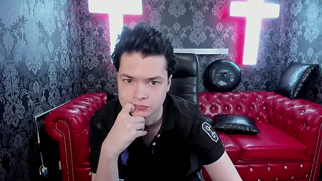 Snapshot of EdwardBev chatting on March 2026 05:22:02 AM EdwardBev online show from March 2026 05:22:02 AM