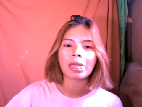 Snapshot of Urcutiepiebaby chatting on March 2026 03:22:01 AM Urcutiepiebaby online show from March 2026 03:22:01 AM