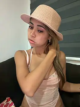 sexyparejahot69 online show from June 2026 06:16:02 AM
