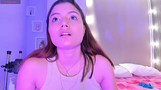 Littletammy4u online show from May 2026 11:18:02 AM