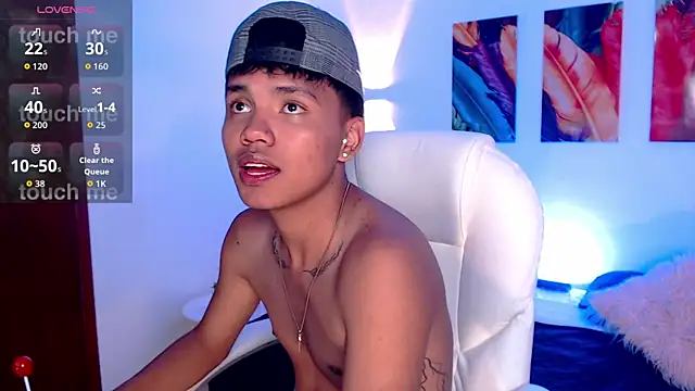 Snapshot of thiagosterling chatting on April 2026 11:46:01 PM thiagosterling online show from April 2026 11:46:01 PM