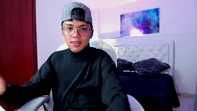 Snapshot of thiagosterling chatting on April 2026 11:55:02 PM thiagosterling online show from April 2026 11:55:02 PM