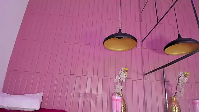 Shaarlott online show from April 2026 01:41:01 PM