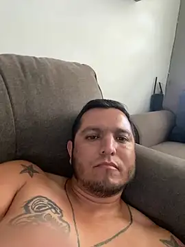 HOTB0Y18 online show from April 2026 09:34:03 PM