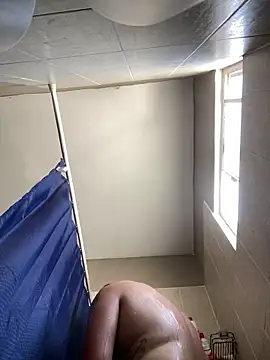 HOTB0Y18 online show from April 2026 08:42:02 PM