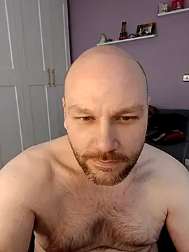 Snapshot of pitch_122 chatting on April 2026 03:09:01 PM pitch 122 online show from April 2026 03:09:01 PM