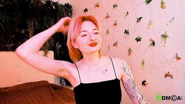 Kira  Cutie online show from May 2026 12:07:01 AM