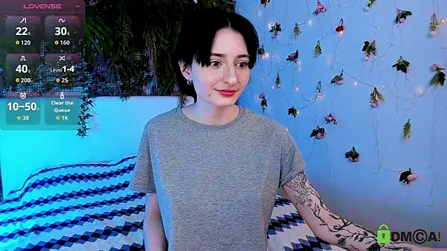 Kira  Cutie online show from May 2026 09:23:01 PM