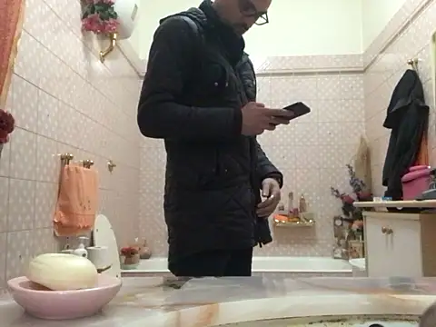 Snapshot of saber910 chatting on April 2026 11:30:02 AM saber910 online show from April 2026 11:30:02 AM