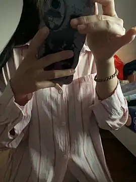 Man Cheryy online show from March 2026 11:19:01 PM