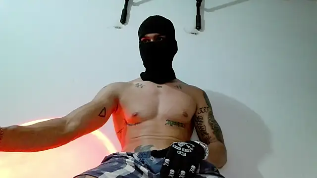 Snapshot of srghost333 chatting on March 2026 03:10:01 AM srghost333 online show from March 2026 03:10:01 AM