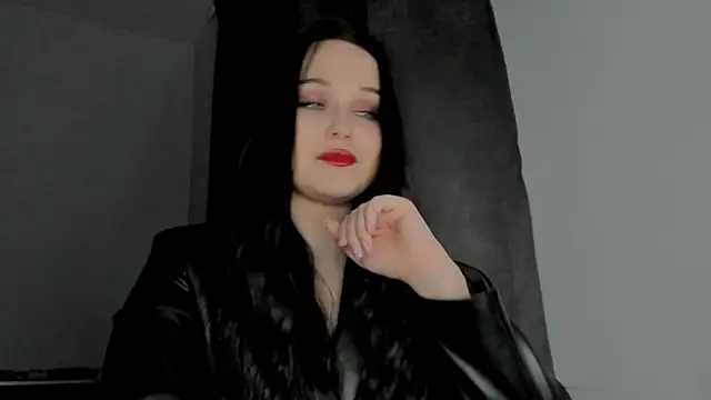 Snapshot of vanessafade_ chatting on April 2026 02:17:02 AM vanessafade online show from April 2026 02:17:02 AM