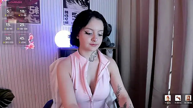  EmilyRouge  online show from April 2026 10:27:01 PM