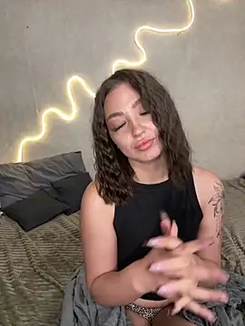 Snapshot of Arina_Babyy chatting on May 2026 06:00:01 AM Arina Babyy online show from May 2026 06:00:01 AM