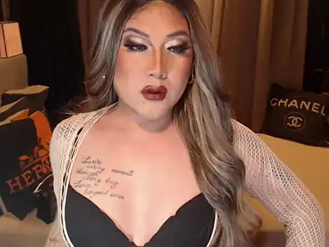 YourMistressAggy online show from April 2026 06:12:01 PM
