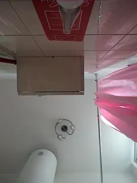 FINCHELABARCAVA online show from April 2026 07:48:02 AM