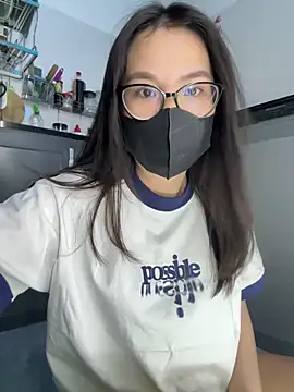 Snapshot of Evelyn9xzz chatting on March 2026 03:39:02 PM Evelyn9xzz online show from March 2026 03:39:02 PM