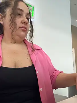 CurlyMaddie online show from July 2026 07:17:02 AM