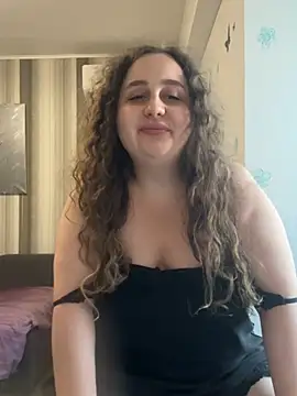 CurlyMaddie online show from July 2026 05:11:02 PM