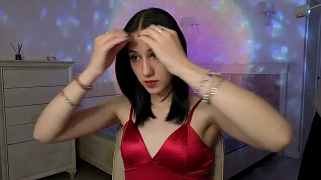 MilaVey online show from May 2026 06:46:01 PM