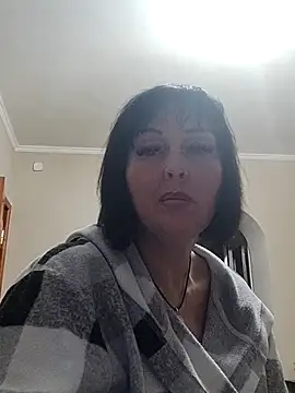 HelgaDennis online show from April 2026 05:51:02 PM