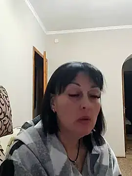 Snapshot of HelgaDennis chatting on May 2026 08:03:02 PM HelgaDennis online show from May 2026 08:03:02 PM