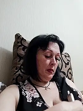 Snapshot of HelgaDennis chatting on May 2026 07:22:01 PM HelgaDennis online show from May 2026 07:22:01 PM