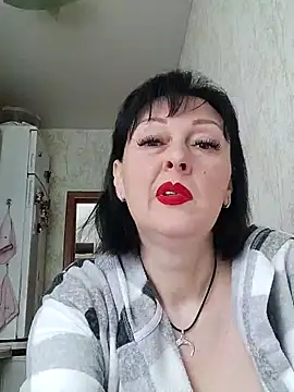 Snapshot of HelgaDennis chatting on May 2026 05:24:02 AM HelgaDennis online show from May 2026 05:24:02 AM
