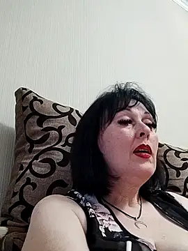 Snapshot of HelgaDennis chatting on May 2026 05:32:01 PM HelgaDennis online show from May 2026 05:32:01 PM